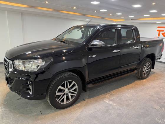 TOYOTA HILUX 2.8 SRV 4X4 CD 16V DIESEL 4P AUTOMÁTICO TOYOTA HILUX 2.8 SRV 4X4 CD 16V DIESEL 4P AUTOMÁTICO